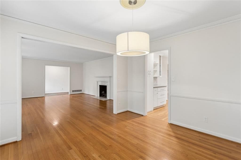 Building Photo - 4775 Merlendale Ct NW
