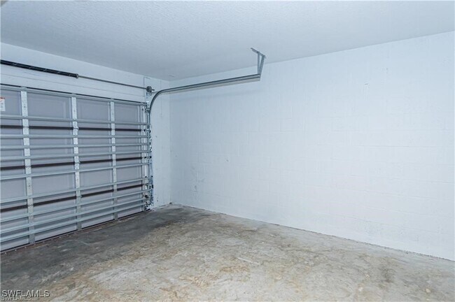Building Photo - 5096 Nevola Ave