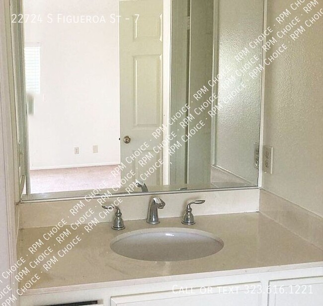 Building Photo - 22724 S Figueroa St