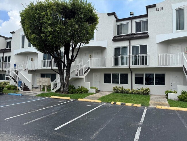 Building Photo - 8695 NW 6th Ln