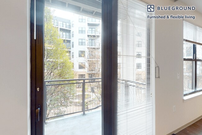 Building Photo - 2987 District Ave