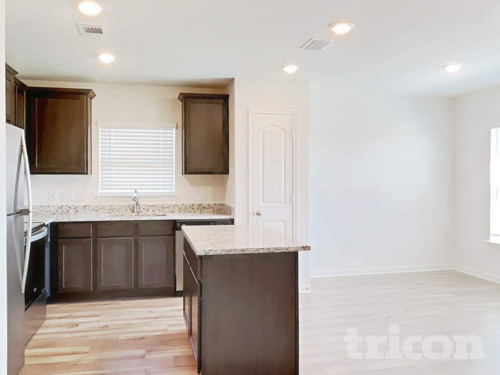 Building Photo - 123 Switchback Hl Rd