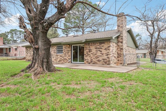 Building Photo - 413 Glenhaven Dr