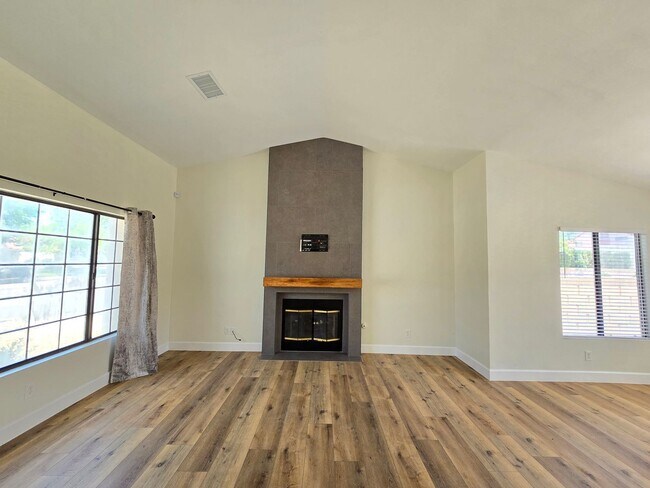 Building Photo - Spacious 4-Bedroom House for RENT/  Corner...