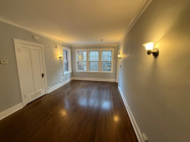 Building Photo - 1624 Washington St