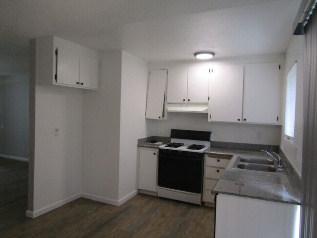Building Photo - 1426 Callen St