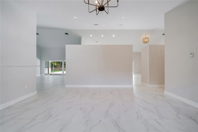 Building Photo - 9818 SW 111th Terrace