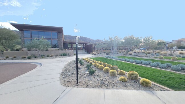 Building Photo - Luxury at Vistal