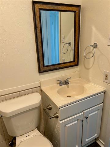 Building Photo - 834 Quebec Dr