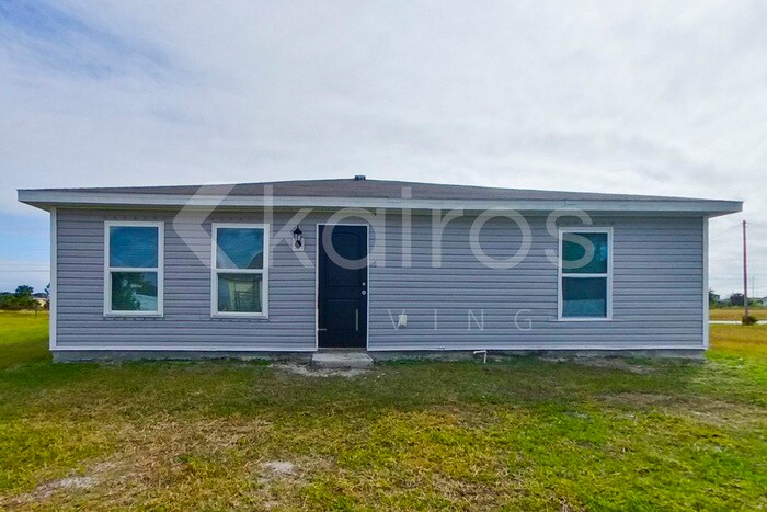 Building Photo - 315 NE 25th Terrace