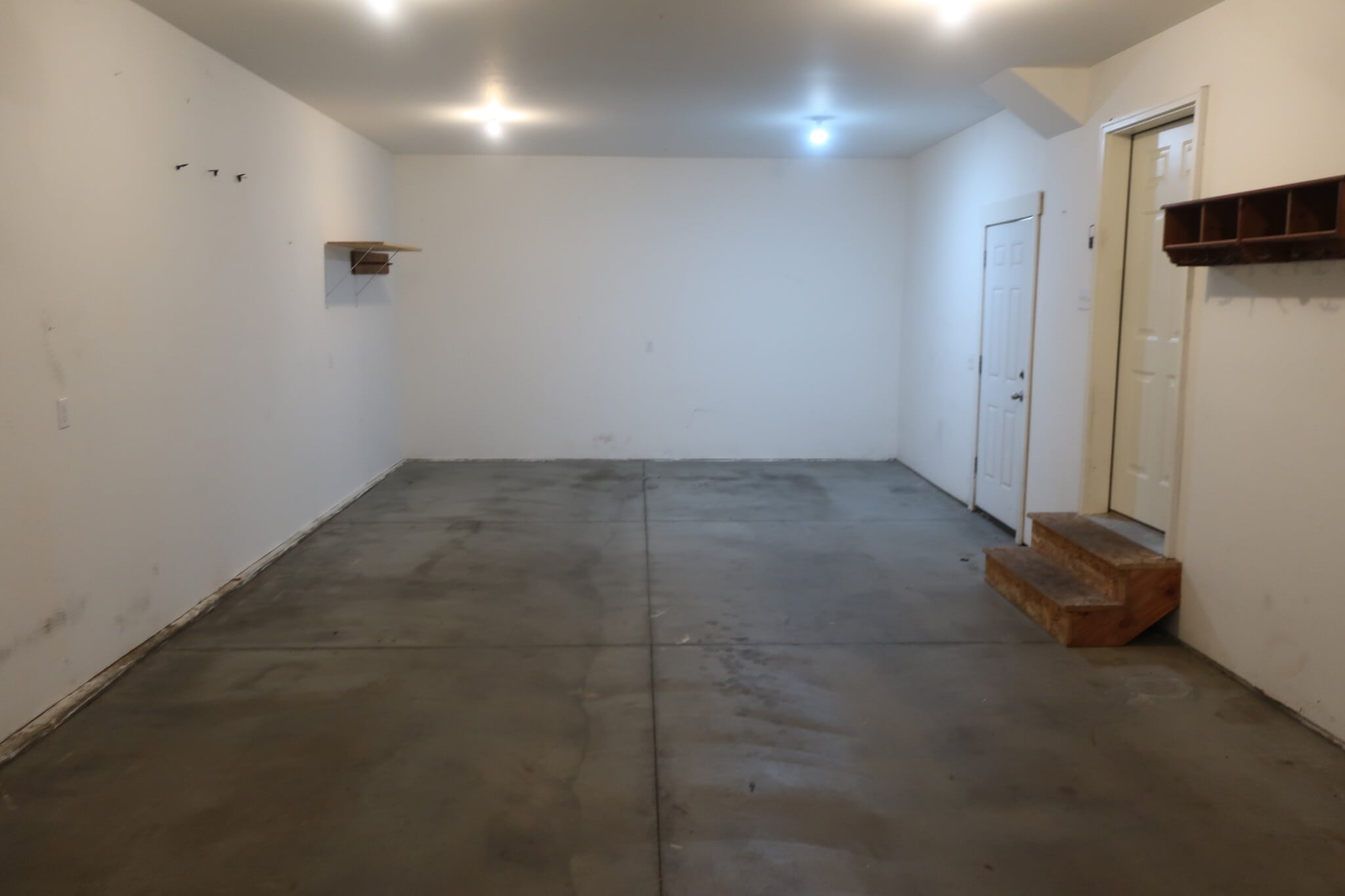 Building Photo - 135 S Cove Ave