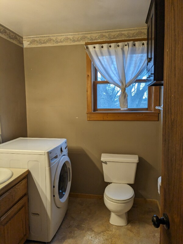 Building Photo - 5028 Eastside Hwy