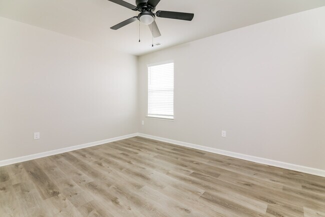 Building Photo - Bright 4-Bedroom Home in Clayton, NC