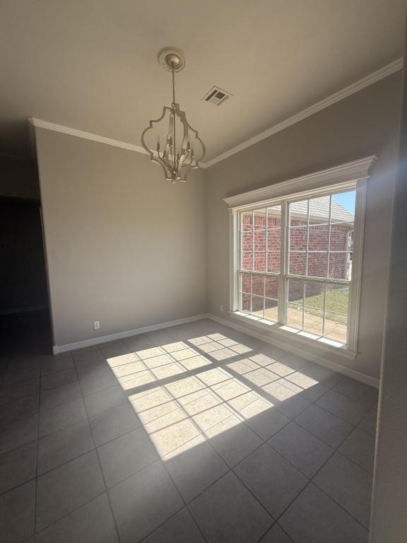 Building Photo - 2404 Pheasant Dr
