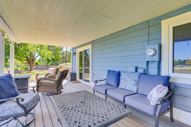 Building Photo - 9492 Sand Hill Pl