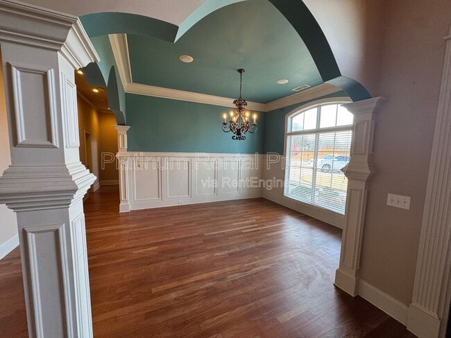 Building Photo - 1811 Traditions Way