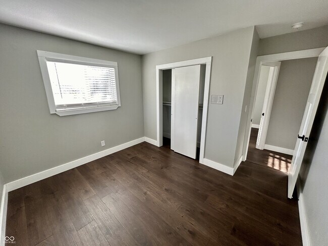 Building Photo - 154 Pearl St