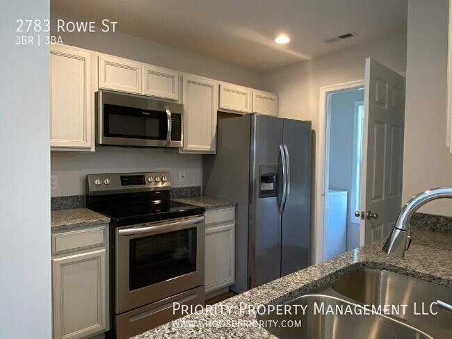 Building Photo - 2783 Rowe St