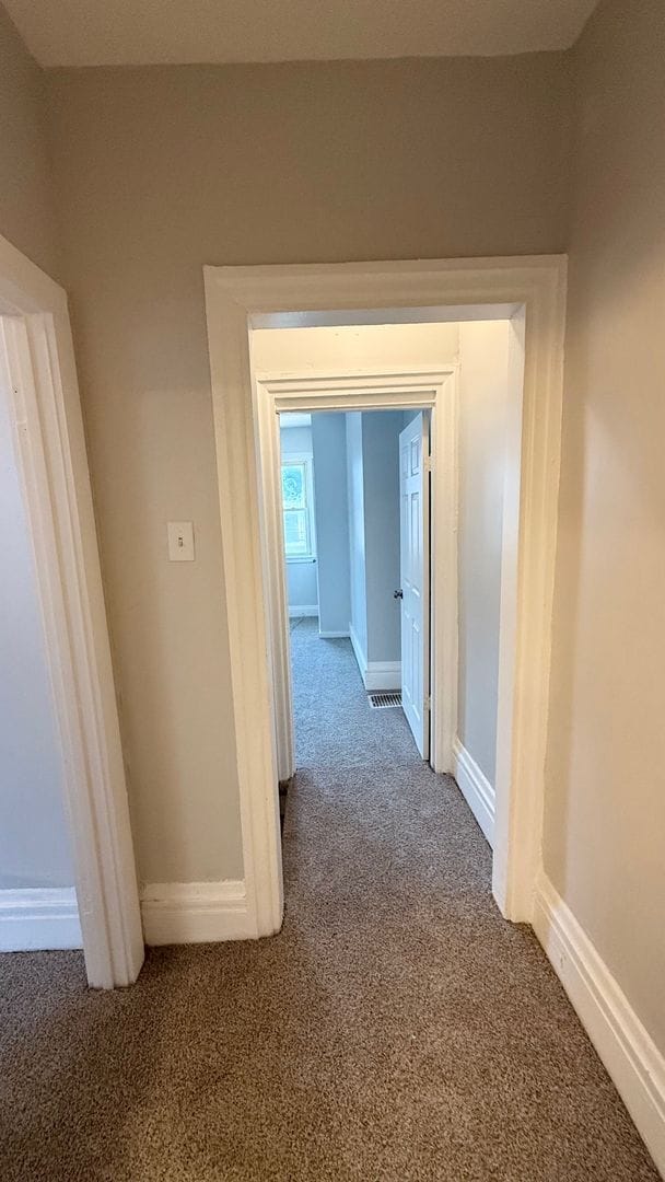 Building Photo - Spacious Townhome in Lawrenceville for Rent- Hardwood Floors and Large Backyard!