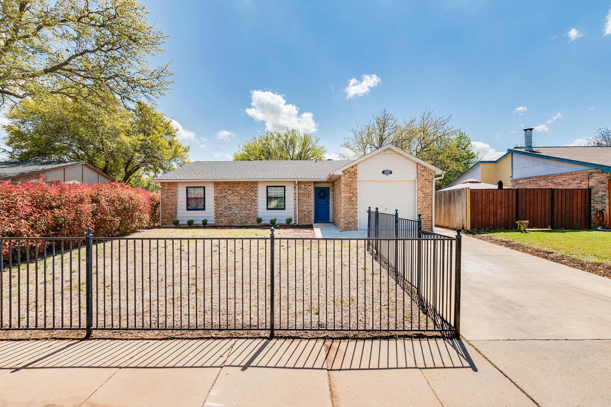 Building Photo - 3805 Longmeadow Way