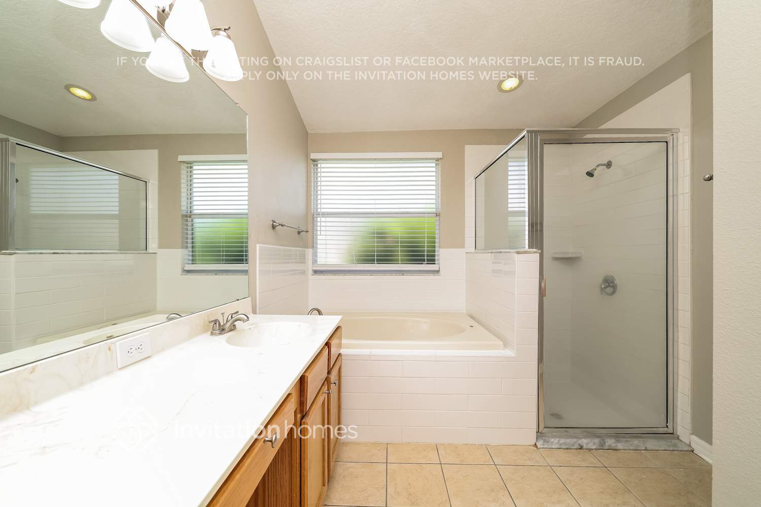 Building Photo - 16320 Bridgeglade Ln