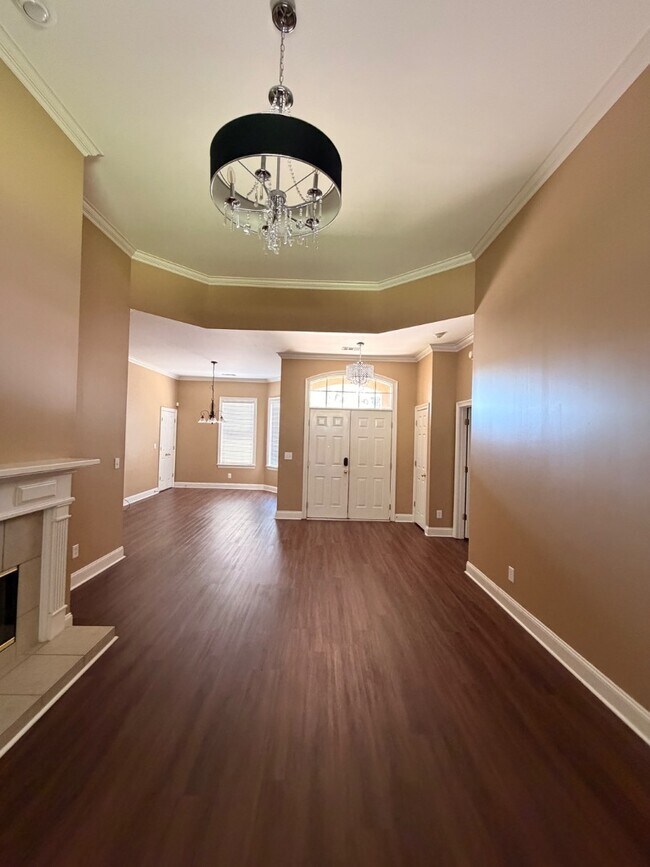 Building Photo - 9342 Wrens Way