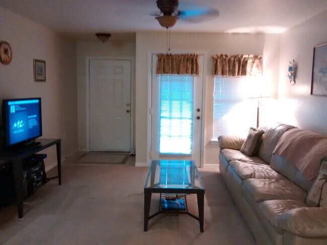 Living Room - 7411 Vista Way