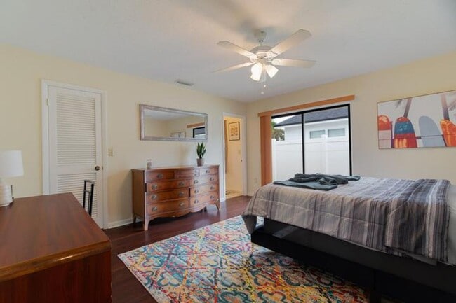 Building Photo - 6130 Francis St