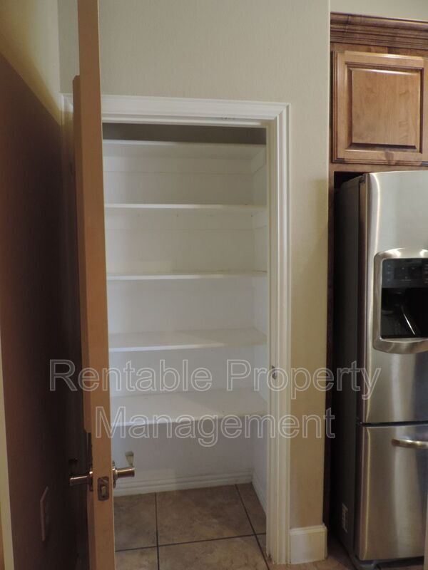 Building Photo - 1835 Leann Ln