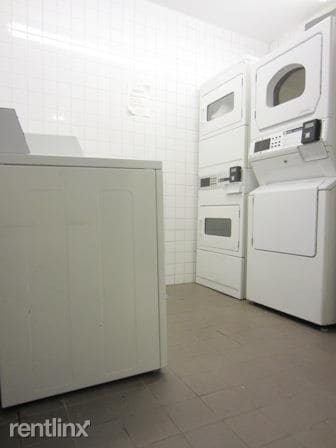 Building Photo - 35 Bedford St