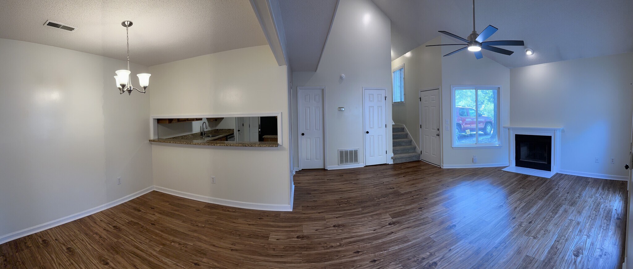 Building Photo - 21 Maplecrest Dr