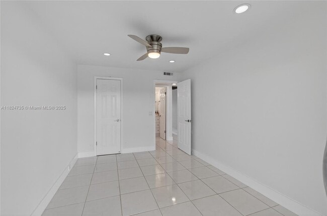 Building Photo - 228 Preston Way