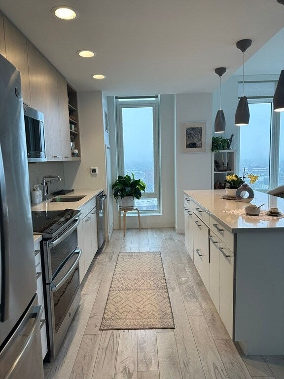 Building Photo - 125 Guest St