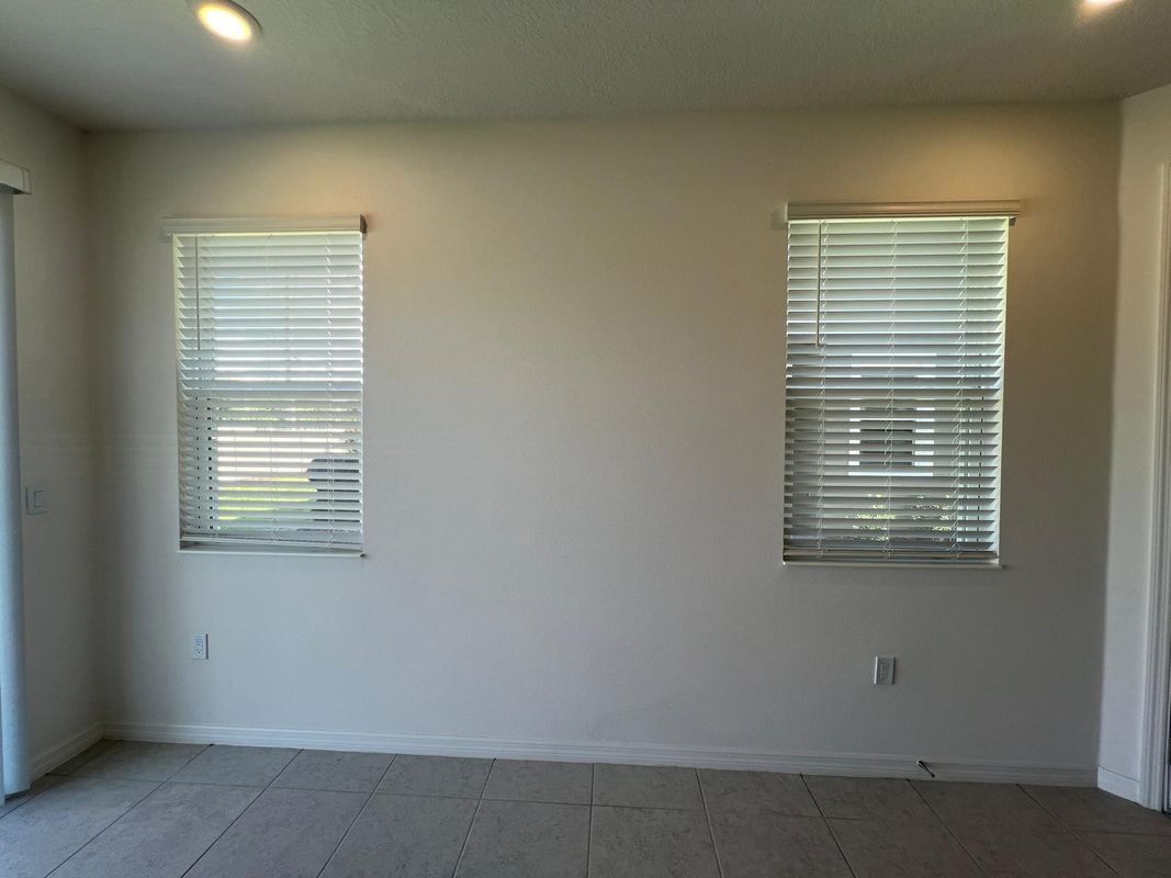 Building Photo - 1230 Wycliffe Wy