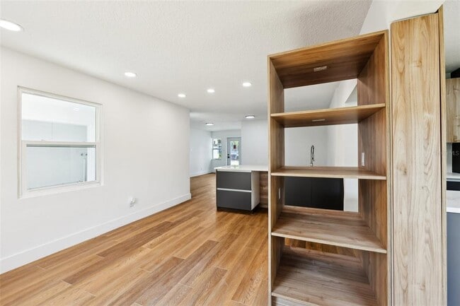 Building Photo - 730 W Swoope Ave