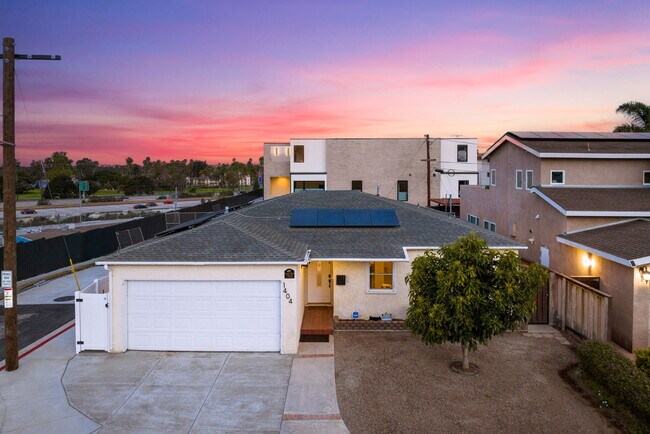 Building Photo - 1404 Lieta St