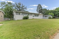Building Photo - 2615 Flamingo Dr