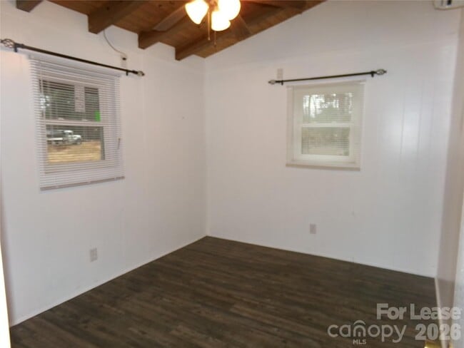 Building Photo - 869 Emerald Shores Rd