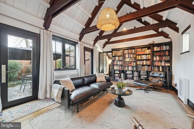 Building Photo - 5543 29th St NW