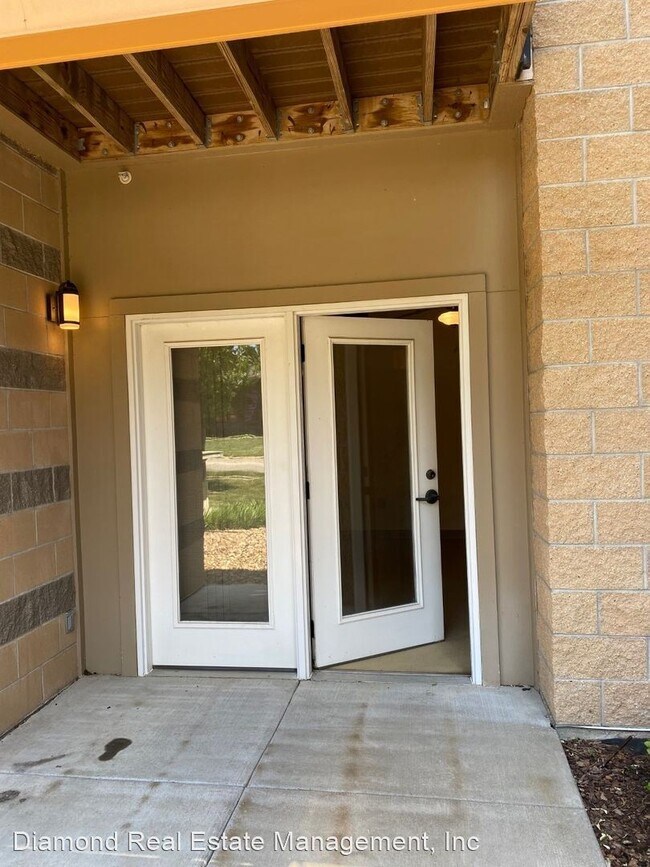 Building Photo - 1 br, 1 bath Apartment - 1000 SUNSET 1000 ...