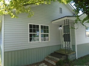 Building Photo - 100 Spring Ave