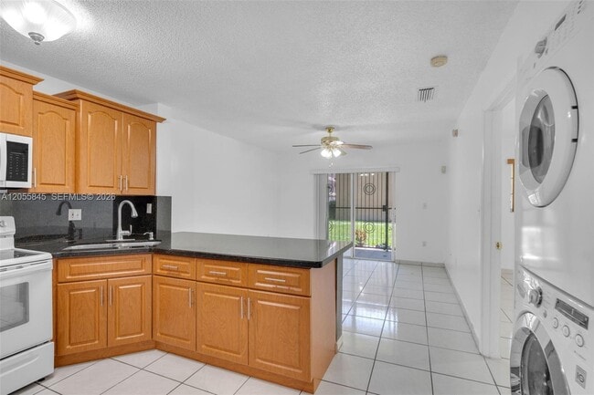 Building Photo - 8851 NW 119th St