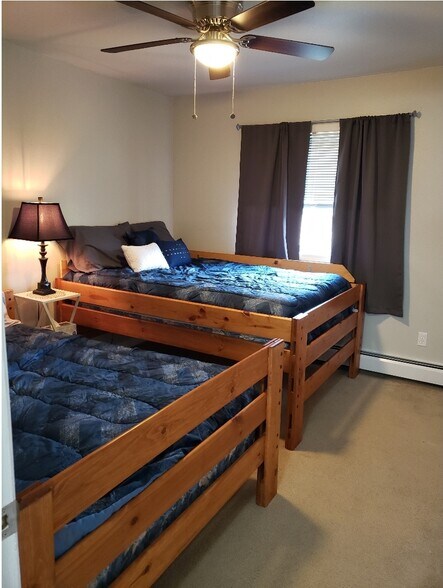 Large second bedroom - 625 E 22nd Ave