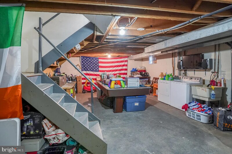 Building Photo - 102 Hopkins Ct