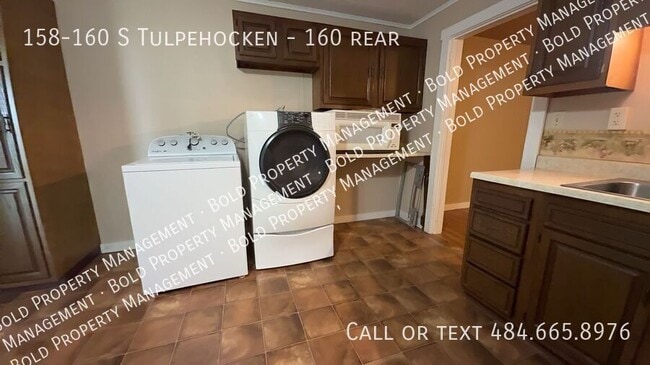 Building Photo - 158-160 S Tulpehocken-160 rear