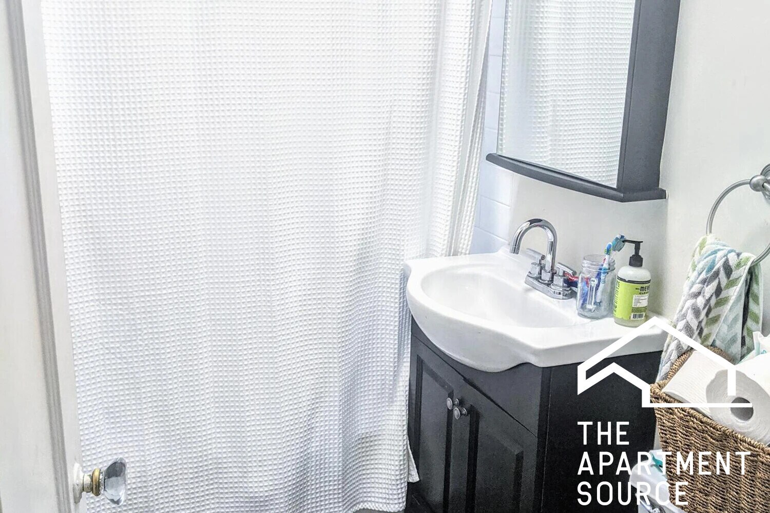 Building Photo - 945 Judson Ave