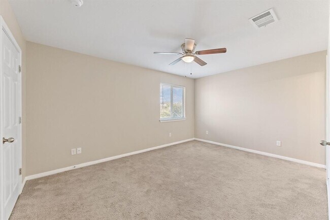 Building Photo - 412 Carl Shipp Dr