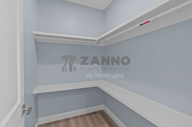 Building Photo - 24 Vernon Ave