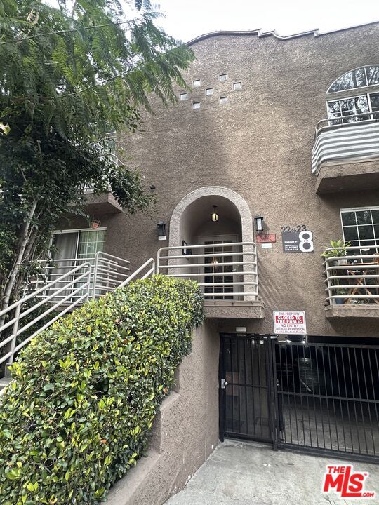 Building Photo - 22423 Del Valle St