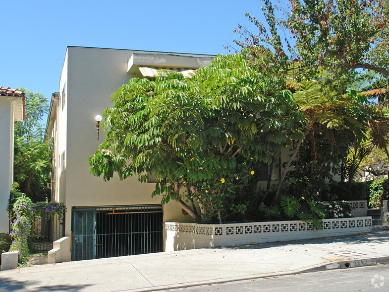 Building Photo - 1247 N Sweetzer Ave